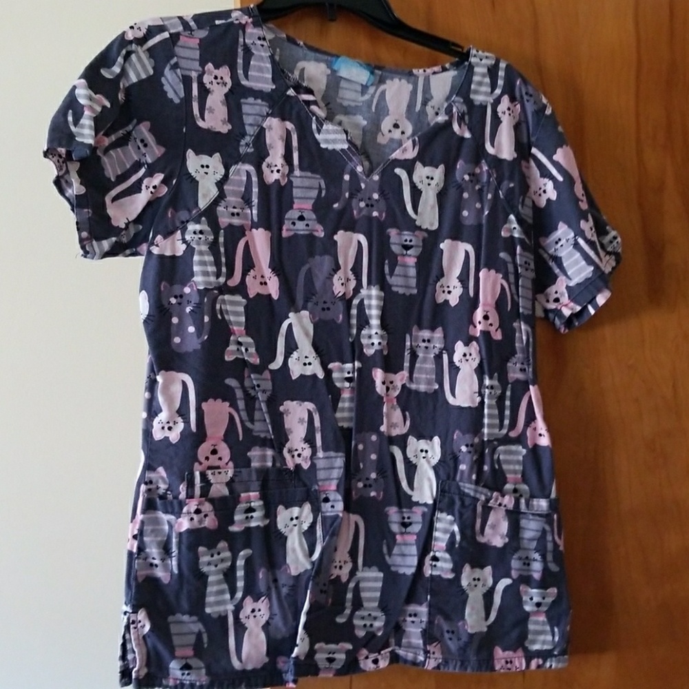 Scrub top Medium